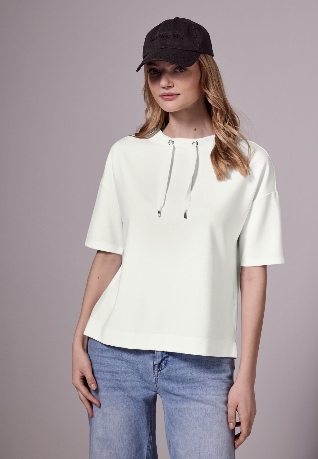 Базовая футболка KUSCHELIGES Street One Studio, молочный
Базовая футболка KUSCHELIGES Street One Studio, молочный