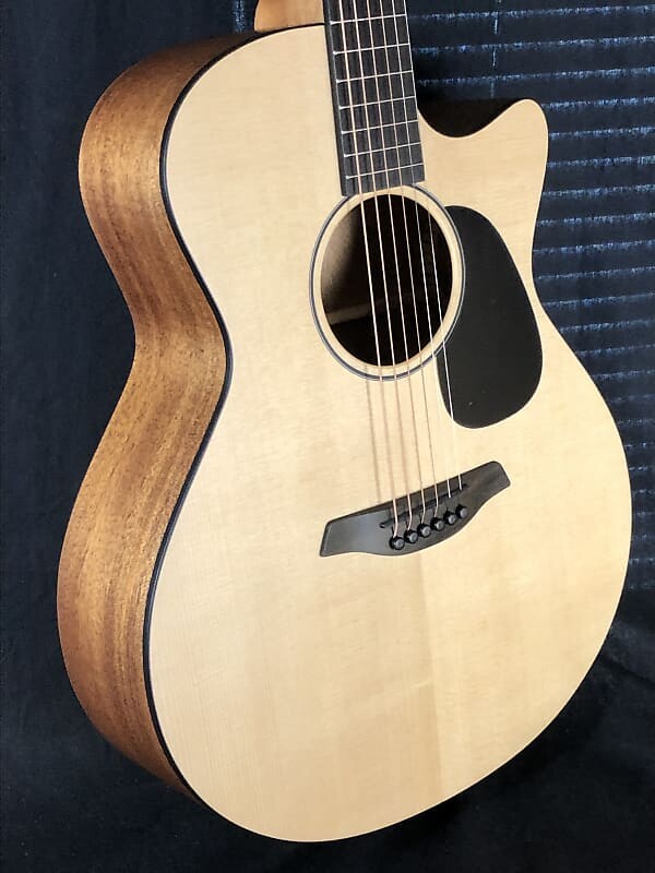 Акустическая гитара Brand New Furch Violet Series Auditorium Cutaway Gc-SM Sitka Spruce / Mahogany
Акустическая гитара Brand New Furch Violet Series Auditorium Cutaway Gc-SM Sitka Spruce / Mahogany