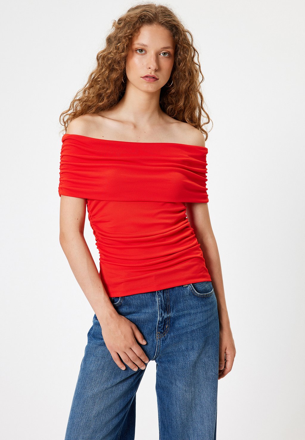 Футболка с принтом OFF SHOULDER Koton, красный
Футболка с принтом OFF SHOULDER Koton, красный