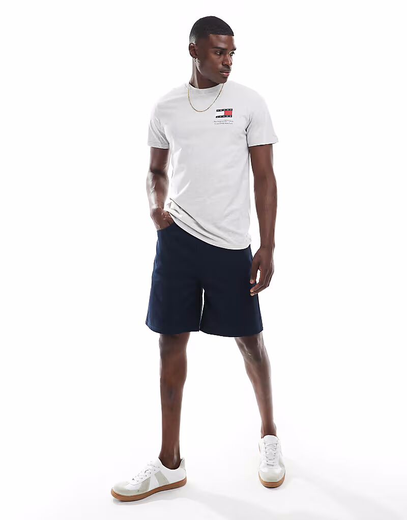 Шорты средней длины темно-синего цвета Asos Design
Шорты средней длины темно-синего цвета Asos Design