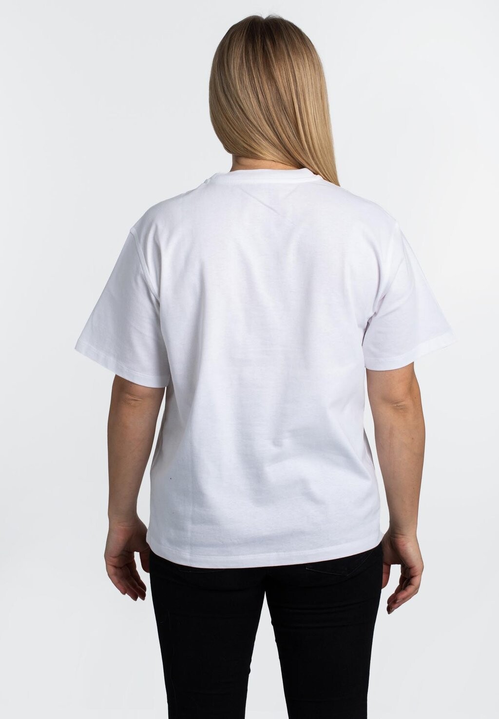 Футболка базовая American Script Carhartt WIP, белая
Футболка базовая American Script Carhartt WIP, белая