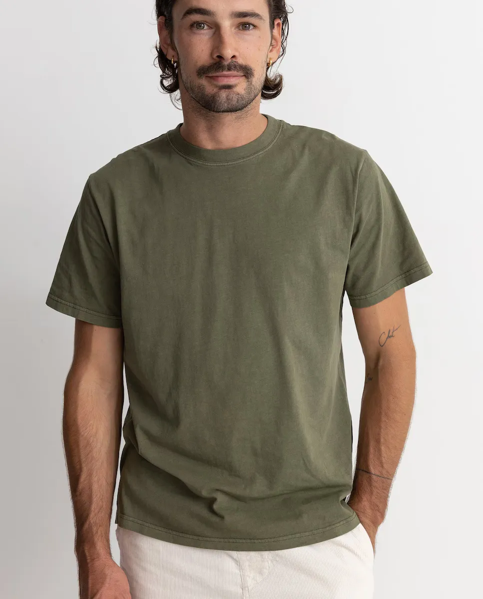 Классическая однотонная футболка Vintage с коротким рукавом для мужчин Rhythm, темно-зеленый
Классическая однотонная футболка Vintage с коротким рукавом для мужчин Rhythm, темно-зеленый