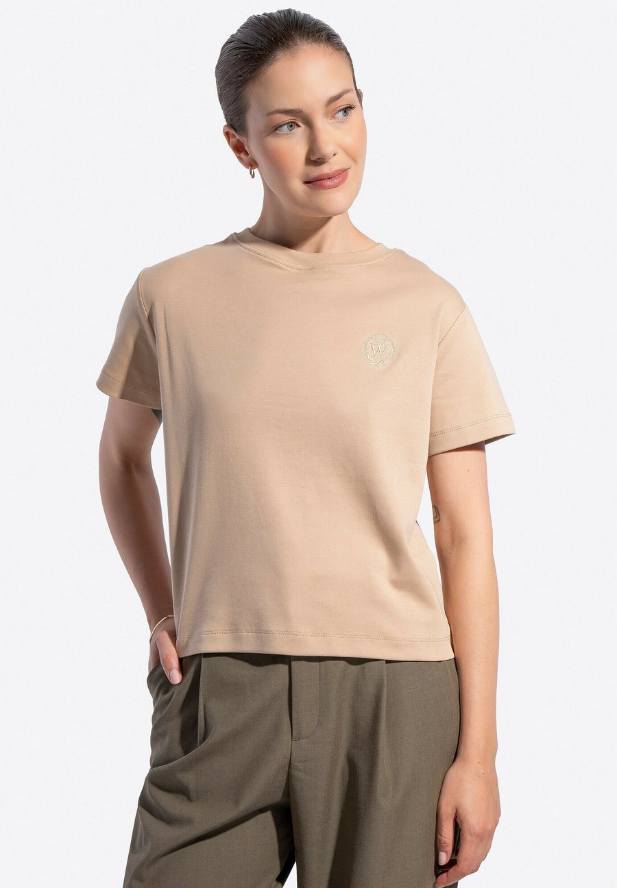 Футболка WITTCHEN Basic T-shirt, Beige
Футболка WITTCHEN Basic T-shirt, Beige