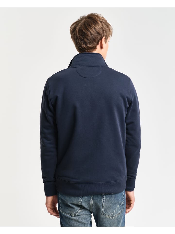 Темно-синяя толстовка Gant
Темно-синяя толстовка Gant