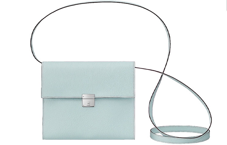 Clic Mysore Goat Skin Crossbody Bag, Shoulder Bag Women's T0 Bleu Brume Пыльный HERMES, Box Included
Clic Mysore Goat Skin Crossbody Bag, Shoulder Bag Women's T0 Bleu Brume Пыльный HERMES, Box Included