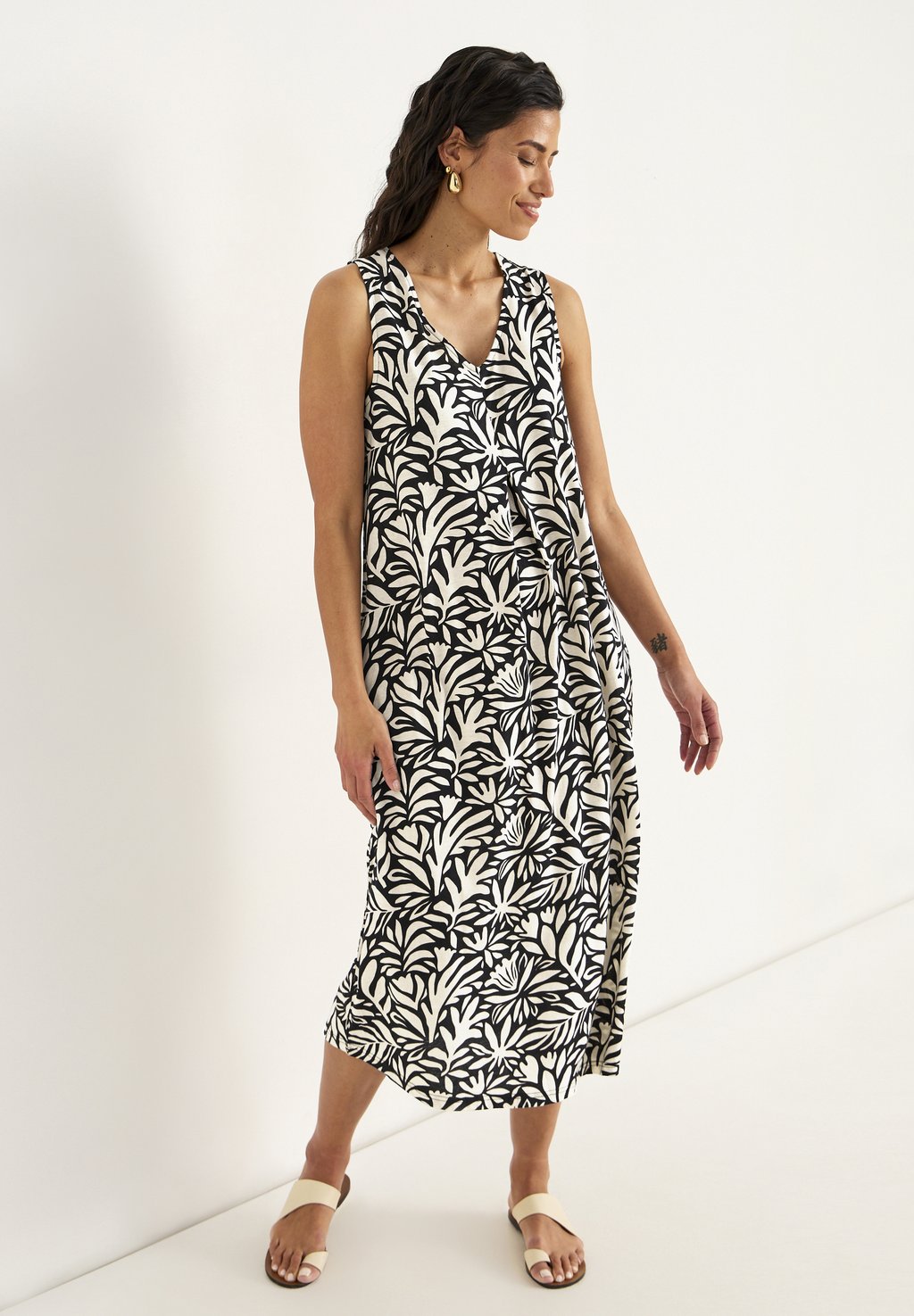 Платье из джерси WITH POCKETS Cellbes of Sweden, цвет Black Patterned
Платье из джерси WITH POCKETS Cellbes of Sweden, цвет Black Patterned