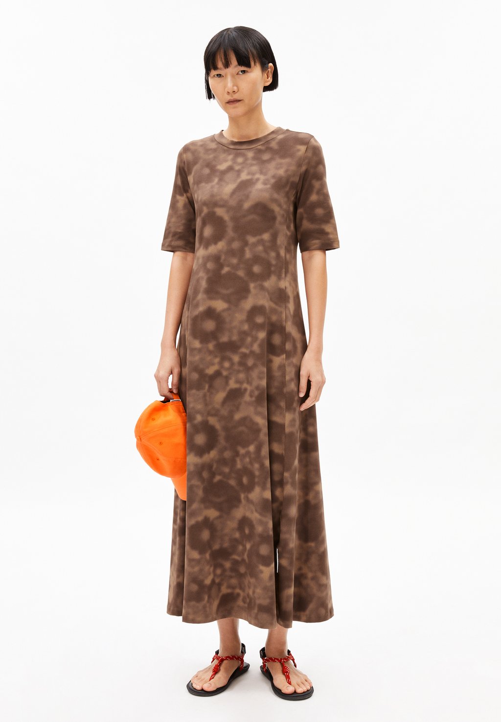 Платье из джерси ZURAA AUTUMN GARDEN ARMEDANGELS, коричневый
Платье из джерси ZURAA AUTUMN GARDEN ARMEDANGELS, коричневый