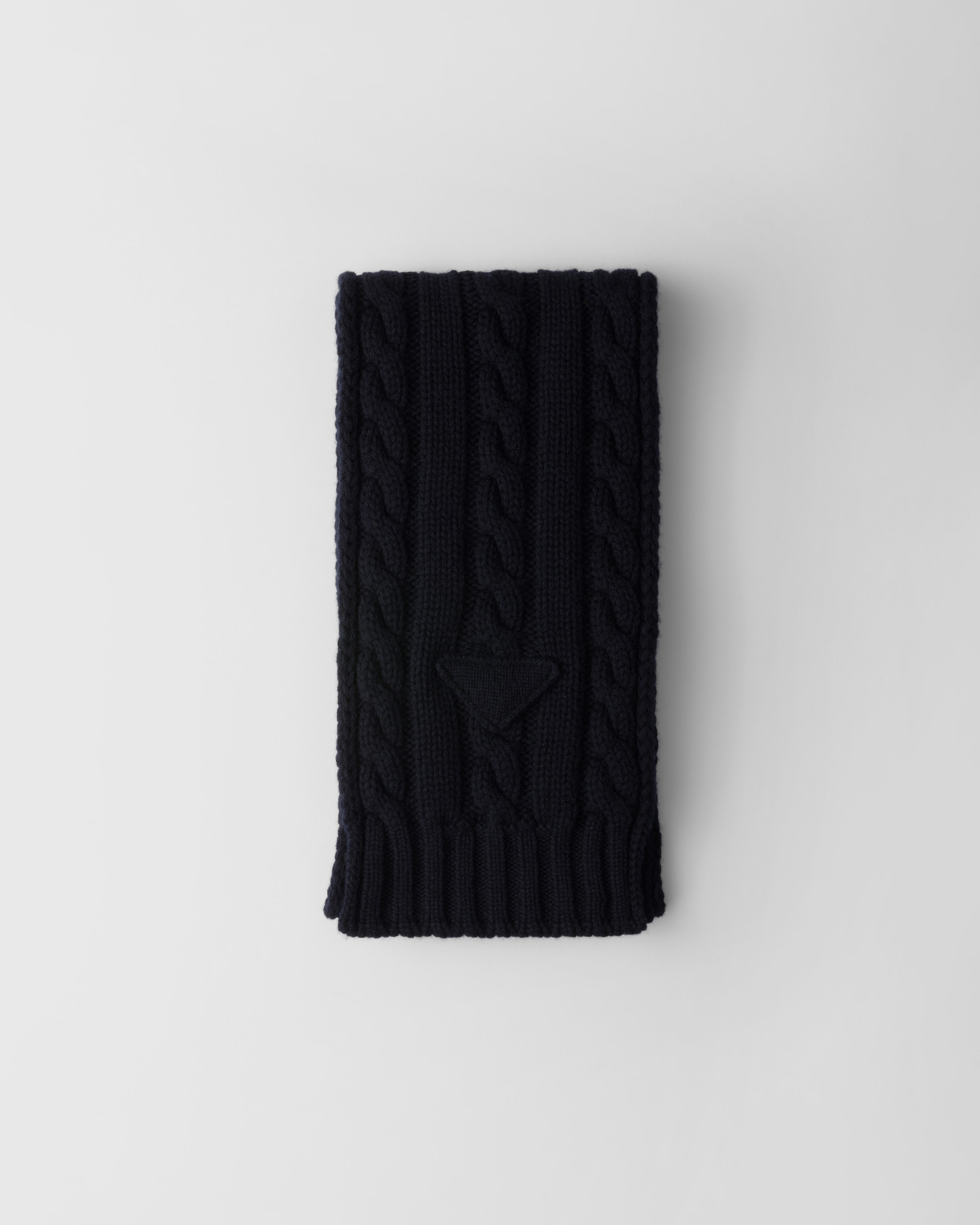 Кашемировый шарф Prada, синий
Кашемировый шарф Prada, синий