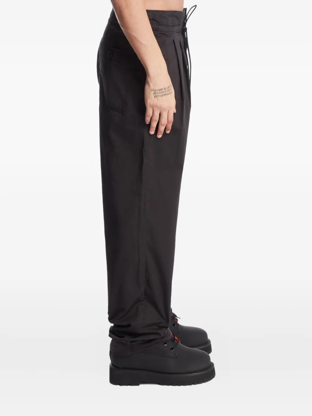 Брюки со складками и завязками Applied Art Forms, коричневый
Брюки со складками и завязками Applied Art Forms, коричневый