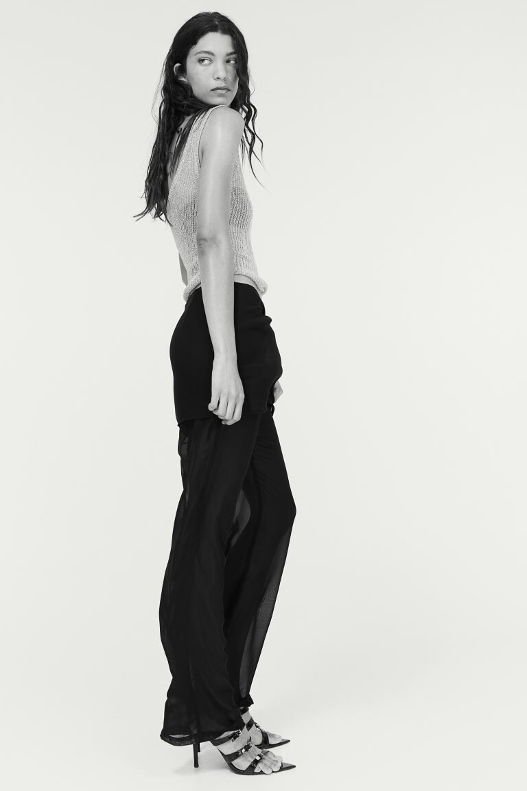 Брюки с шифоновой мини-юбкой H&M, черный
Брюки с шифоновой мини-юбкой H&M, черный