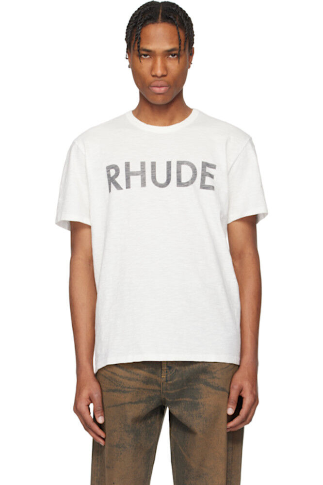Белая футболка с логотипом «Rhude»
Белая футболка с логотипом «Rhude»
