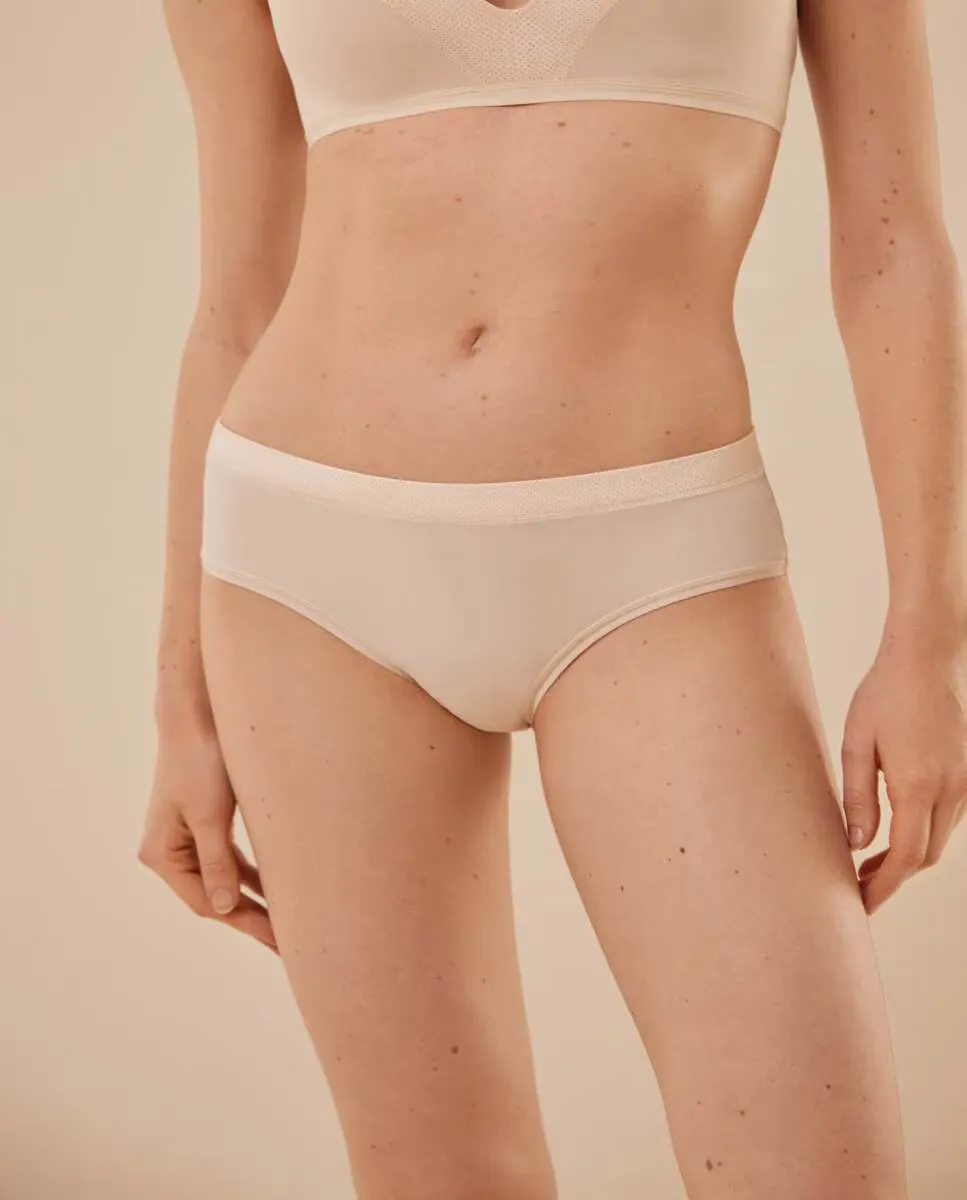 Трусы миди эффект второй кожи Ysabel Mora, бежевый
Трусы миди эффект второй кожи Ysabel Mora, бежевый