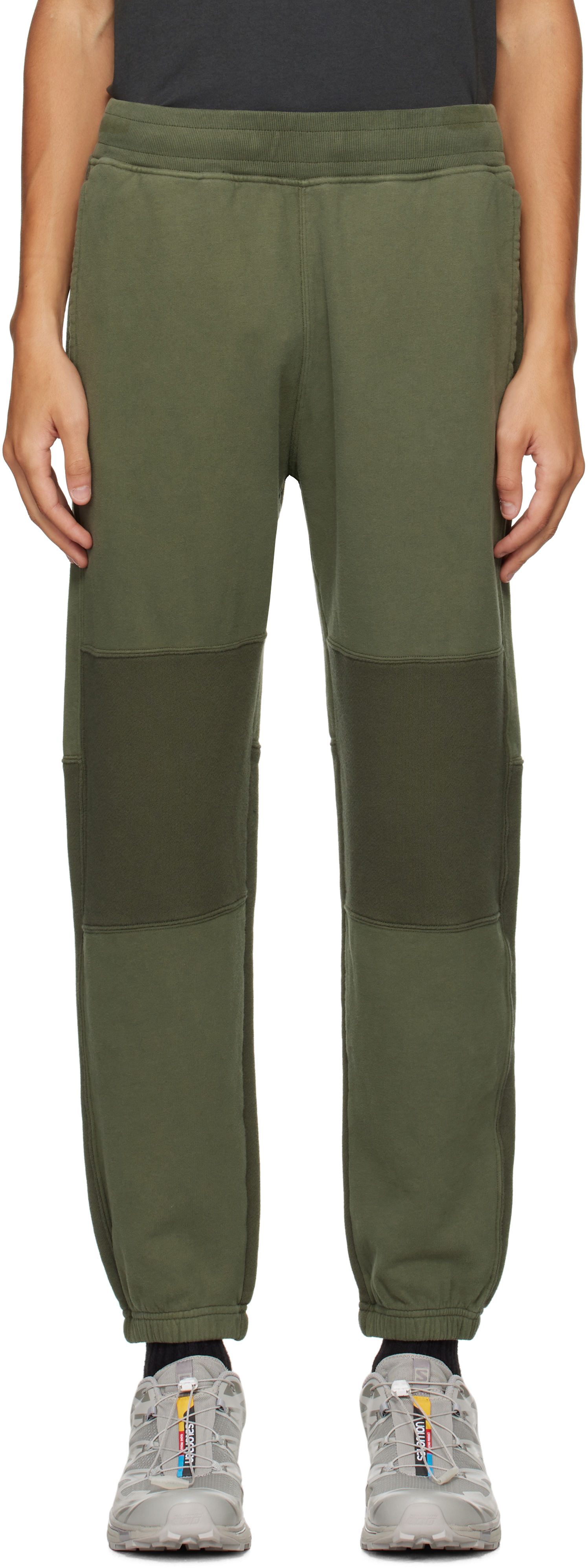 Спортивные штаны цвета хаки из органического хлопкового флиса с начесом Stone Island
Спортивные штаны цвета хаки из органического хлопкового флиса с начесом Stone Island