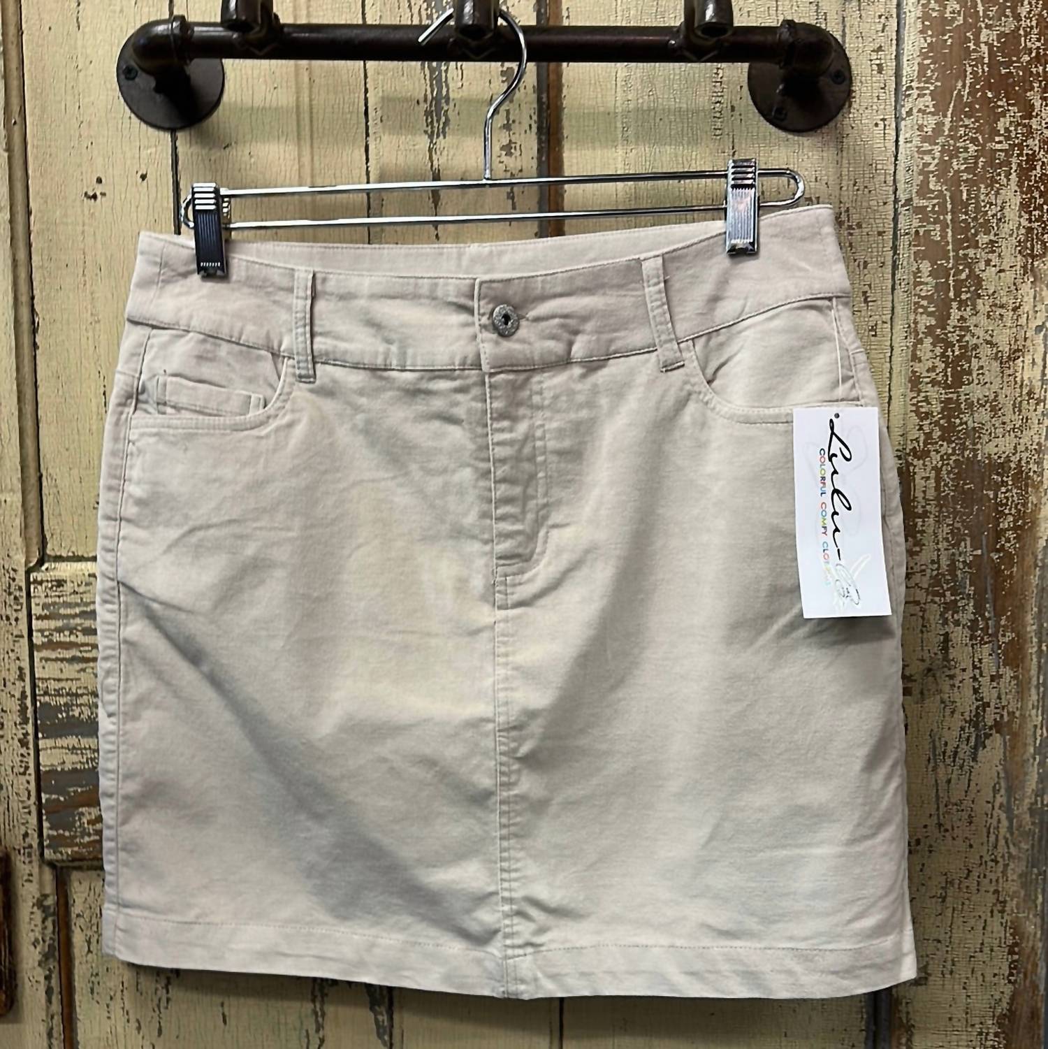 Женская замшевая юбка-шорты в цвете камень Lulu-B, Stone
Женская замшевая юбка-шорты в цвете камень Lulu-B, Stone