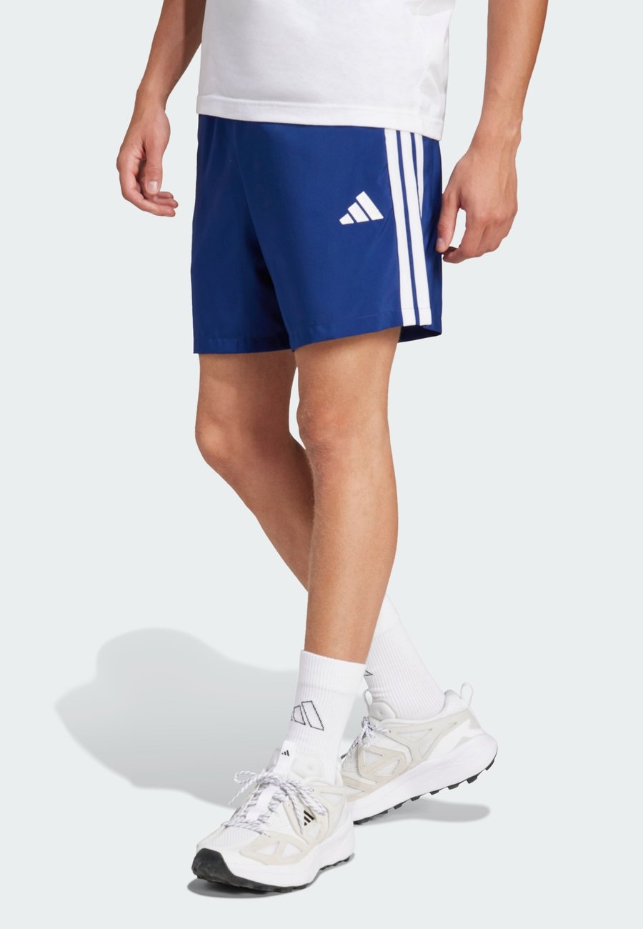 Спортивные шорты Adidas Sportswear CHELSEA, Dark Blue/White/Dark Blue
Спортивные шорты Adidas Sportswear CHELSEA, Dark Blue/White/Dark Blue