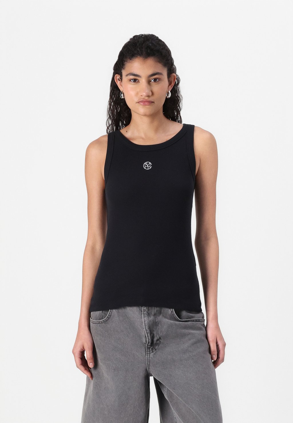 Топ GUBBE RASMIA ICON MSCH Copenhagen, черный
Топ GUBBE RASMIA ICON MSCH Copenhagen, черный