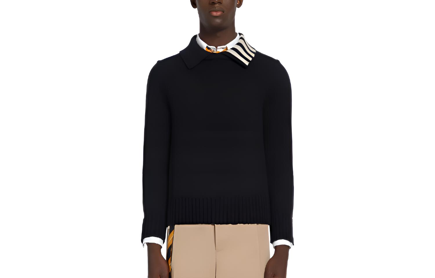 Thom Browne Мужской свитер с черными лацканами, средний базовый слой
Thom Browne Мужской свитер с черными лацканами, средний базовый слой