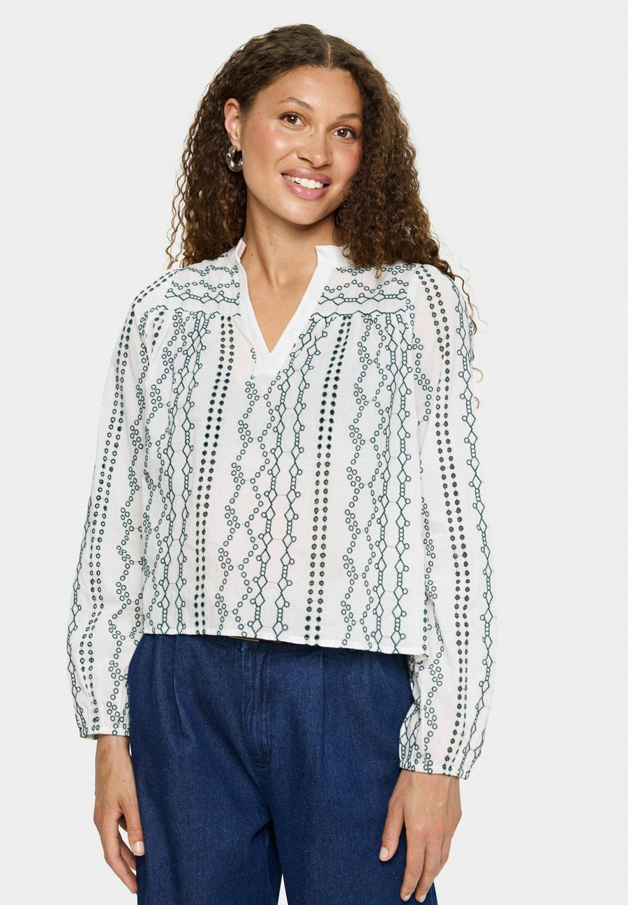 Блуза Saint Tropez MALVIESZ, June Bug/Dark Green
Блуза Saint Tropez MALVIESZ, June Bug/Dark Green