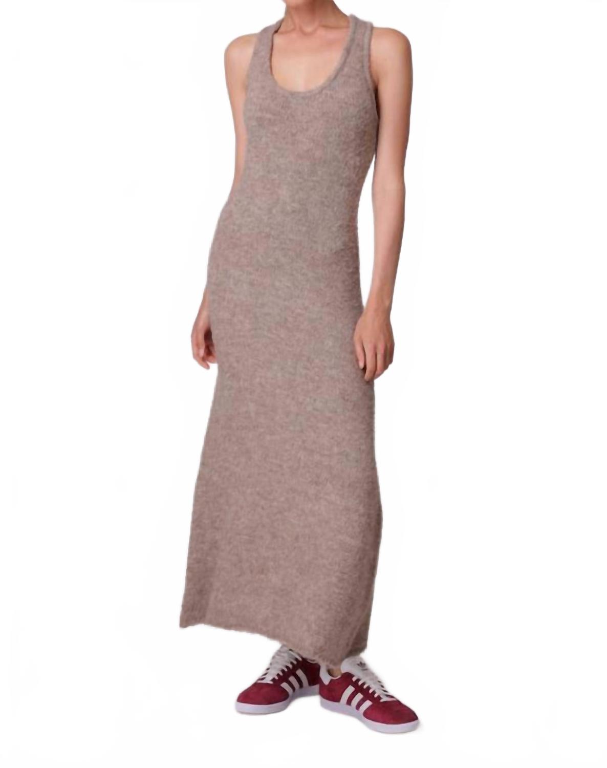 Макси-платье свитер Dune в цвете гриб Line and dot, Mushroom
Макси-платье свитер Dune в цвете гриб Line and dot, Mushroom