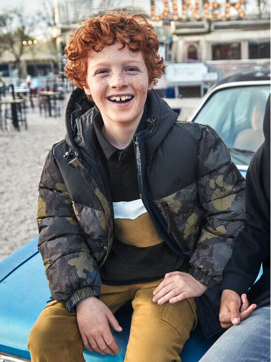 Зимняя куртка стандартного кроя Mayoral, черный
Зимняя куртка стандартного кроя Mayoral, черный