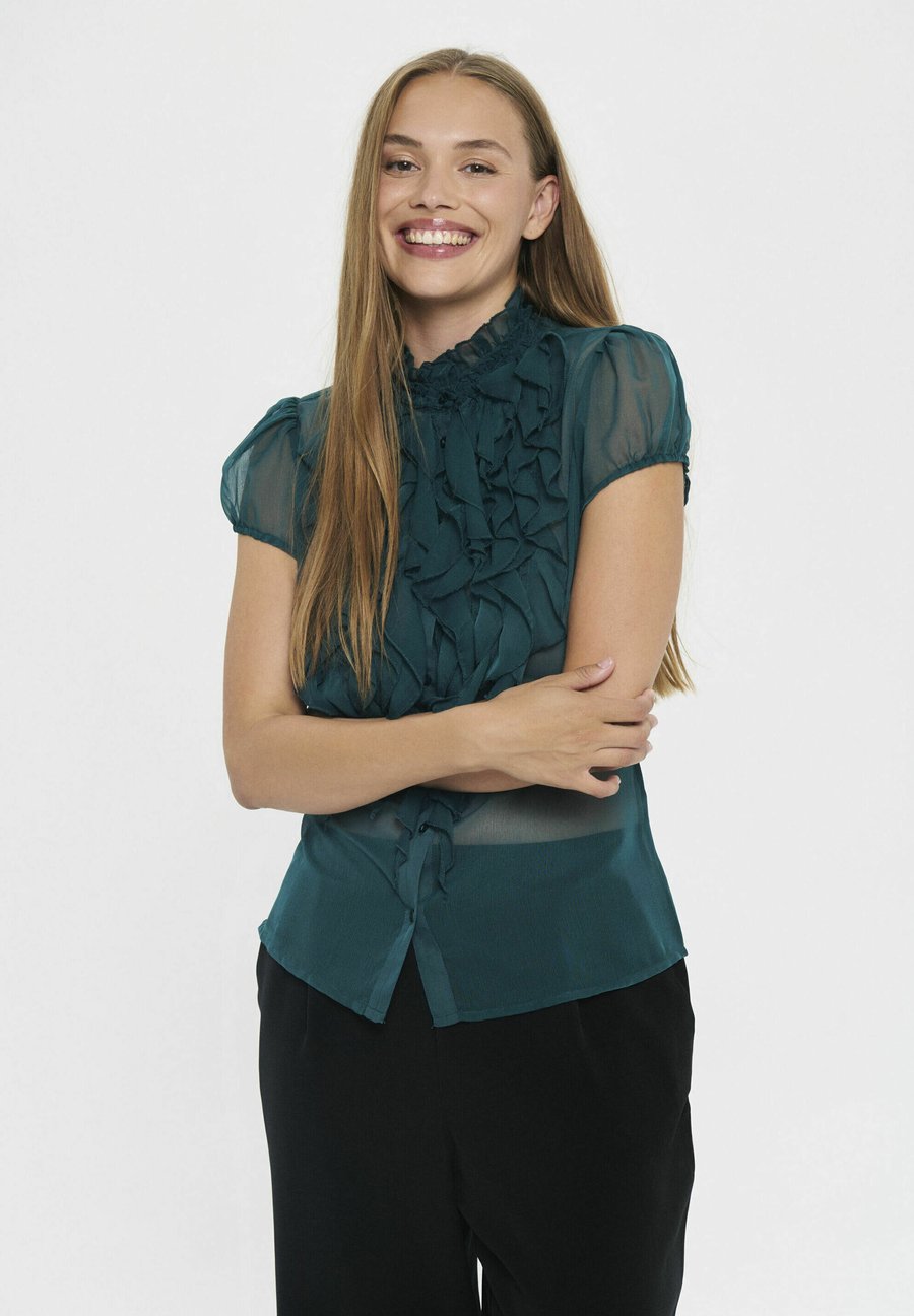 Блуза Saint Tropez LILJASZ CRINKLE SS SHIRT, Atlantic Deep/Teal
Блуза Saint Tropez LILJASZ CRINKLE SS SHIRT, Atlantic Deep/Teal