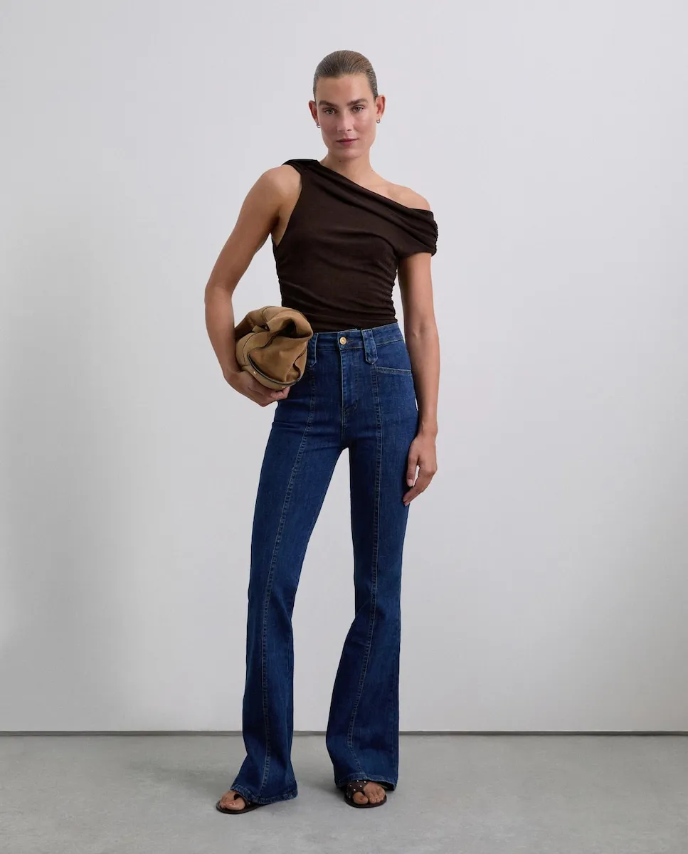 Джинсы клеш с высокой посадкой и центральным швом Scalpers, синий
Джинсы клеш с высокой посадкой и центральным швом Scalpers, синий