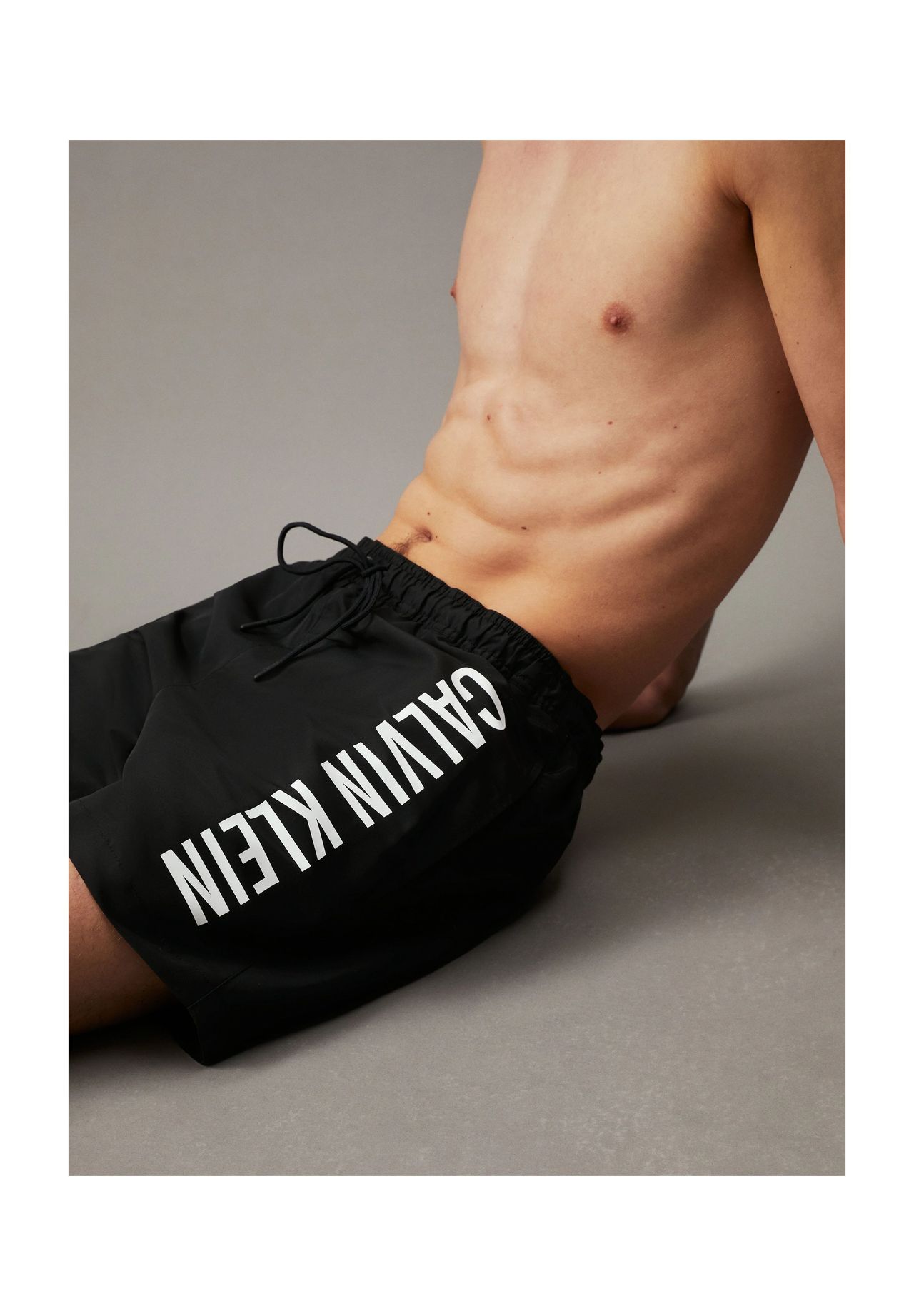 Шорты для плавания, на шнурке, на эластичном поясе, мужские Calvin Klein, цвет Beh Black
Шорты для плавания, на шнурке, на эластичном поясе, мужские Calvin Klein, цвет Beh Black