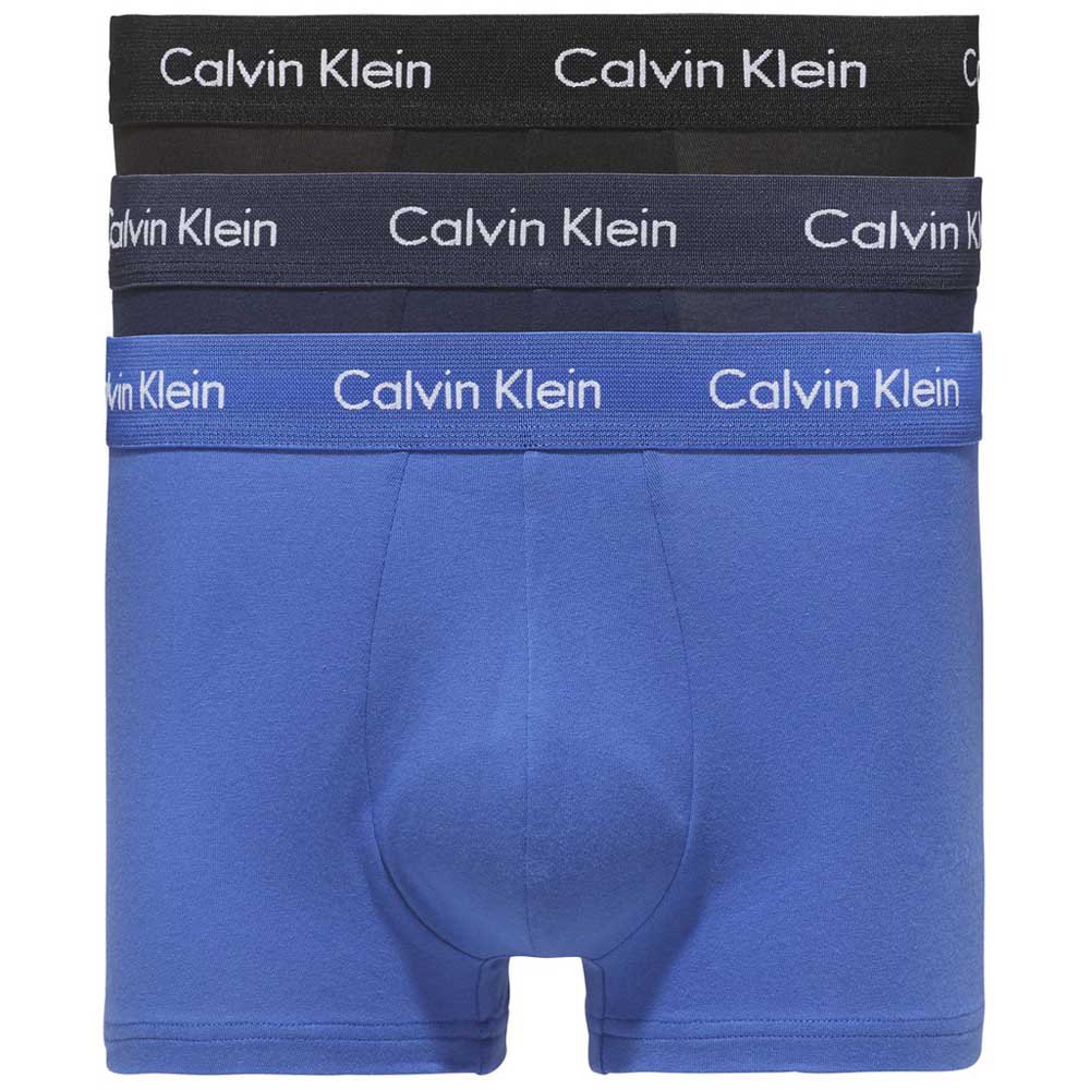 Боксеры Calvin Klein Low Rise 3 шт, черный
Боксеры Calvin Klein Low Rise 3 шт, черный