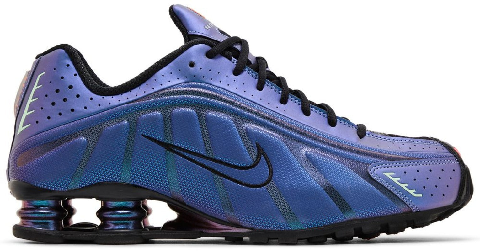 Кроссовки Nike Shox R4 Iridescent, синий
Кроссовки Nike Shox R4 Iridescent, синий