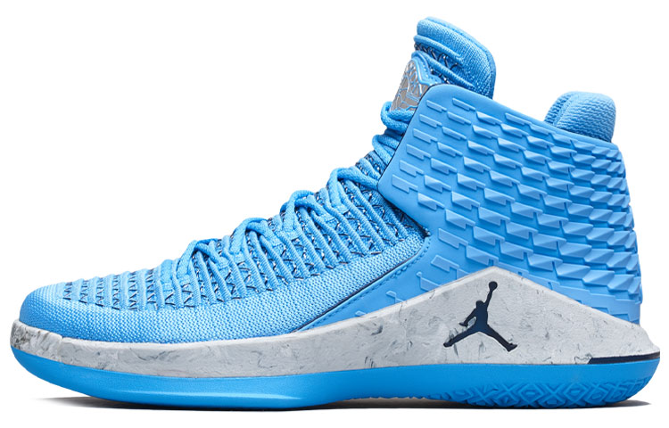 Мужские баскетбольные кроссовки Jordan Air Jordan 32
Мужские баскетбольные кроссовки Jordan Air Jordan 32