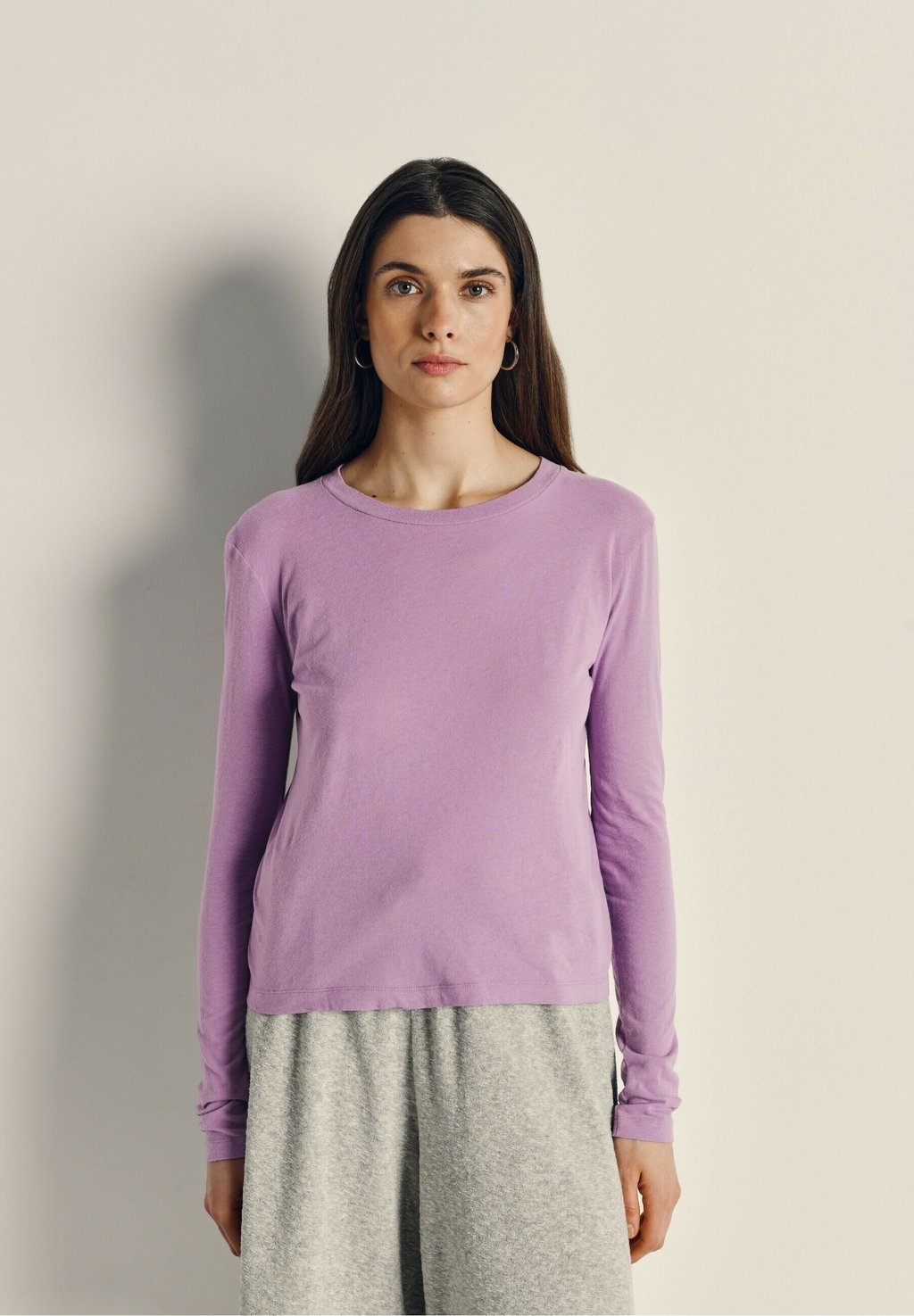 Топ с длинными рукавами GAMIPY American Vintage, сиреневый
Топ с длинными рукавами GAMIPY American Vintage, сиреневый