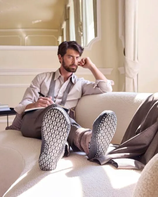 Мужские тапочки-носки FALKE Cosyshoe M HP, красный
Мужские тапочки-носки FALKE Cosyshoe M HP, красный