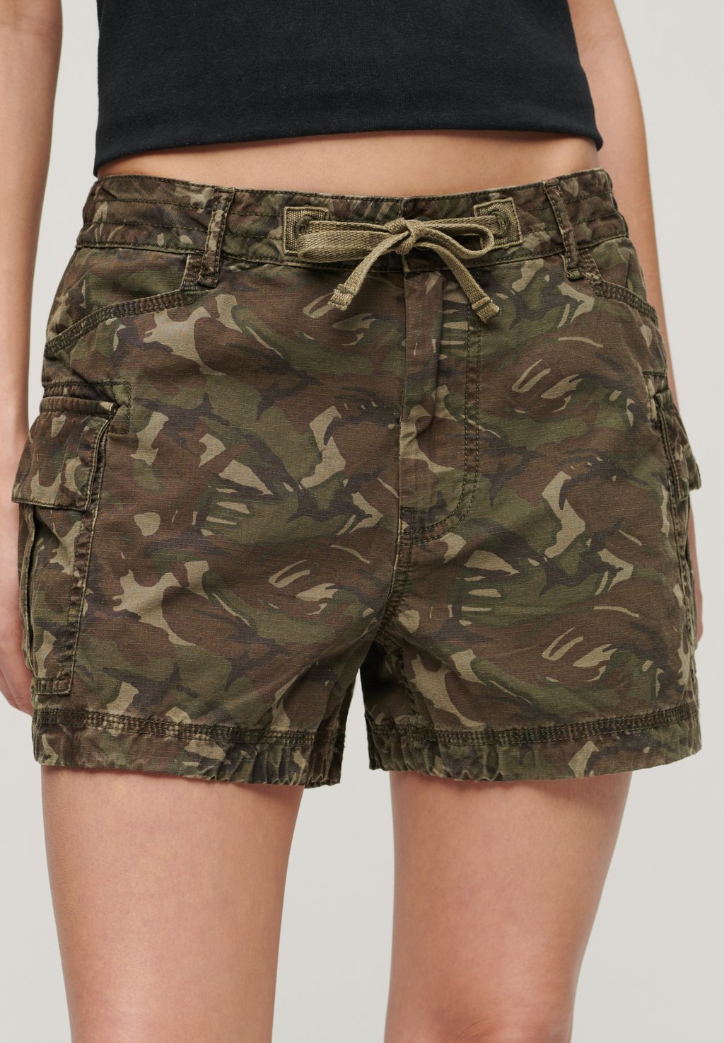 Шорты Superdry, зеленый
Шорты Superdry, зеленый