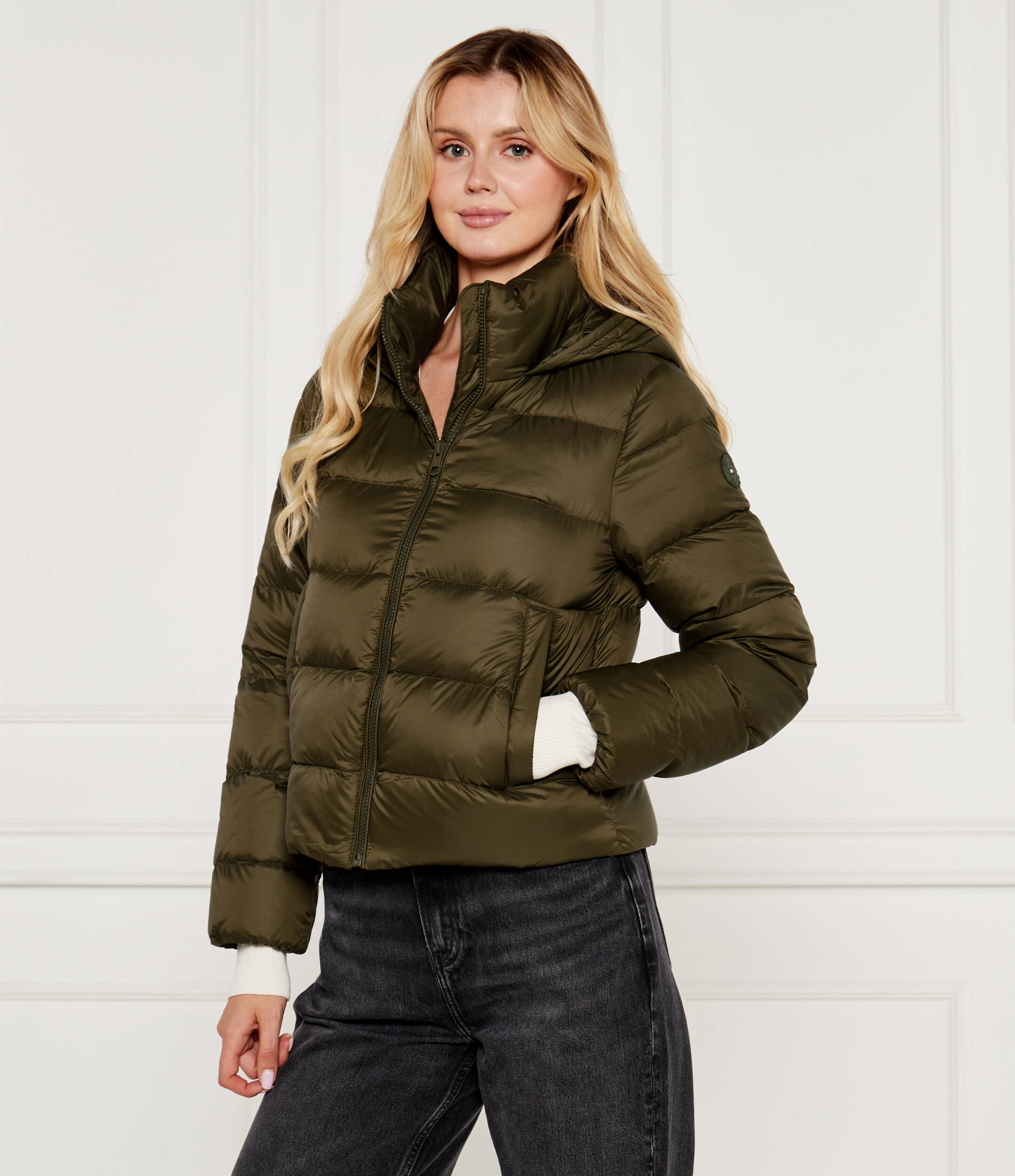 Куртка Tommy Hilfiger Regular Fit, оливково-зеленый
Куртка Tommy Hilfiger Regular Fit, оливково-зеленый