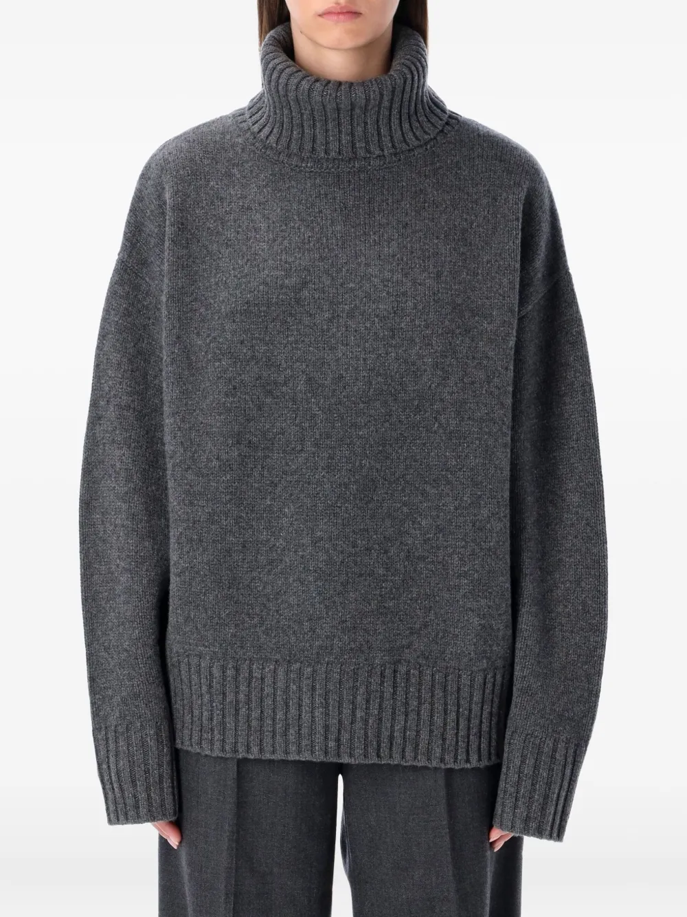 Свитер с высоким воротником Rhea, серый
Свитер с высоким воротником Rhea, серый