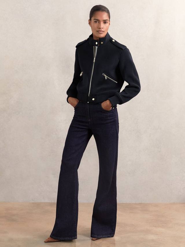 Куртка-бомбер Cleo Brushed Wool с погонами Reiss, Navy
Куртка-бомбер Cleo Brushed Wool с погонами Reiss, Navy