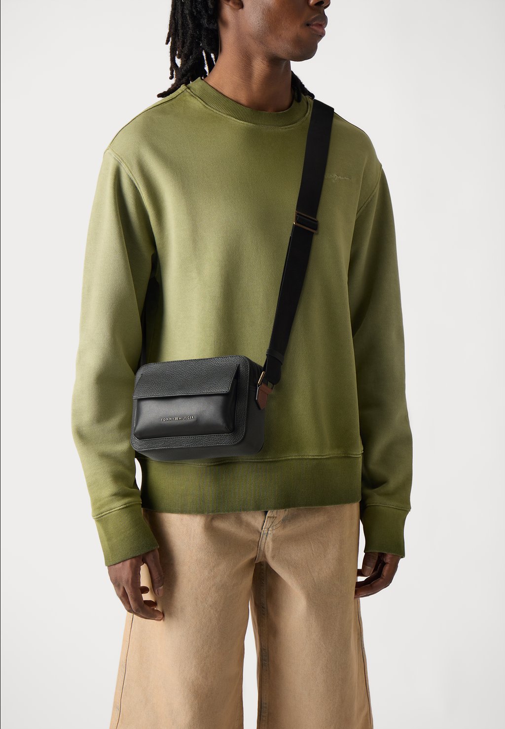 Сумка через плечо CASUAL - Across body bag Tommy Hilfiger, черный
Сумка через плечо CASUAL - Across body bag Tommy Hilfiger, черный