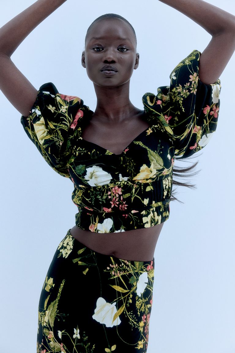 Укороченная блузка H&M, черный
Укороченная блузка H&M, черный