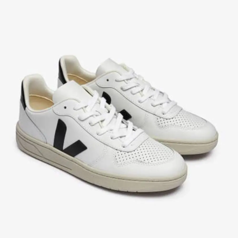 Veja V-10 VX0200005B кроссовки мужские белые кожаные низкие удобные повседневные
Veja V-10 VX0200005B кроссовки мужские белые кожаные низкие удобные повседневные