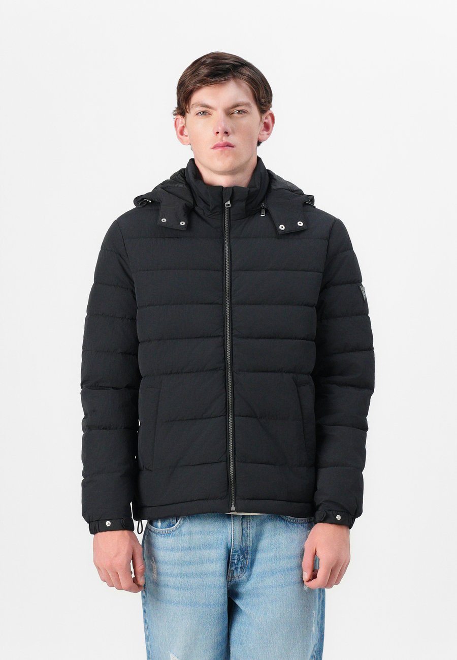 Куртка Guess Winter jacket, Jet Black/Black
Куртка Guess Winter jacket, Jet Black/Black