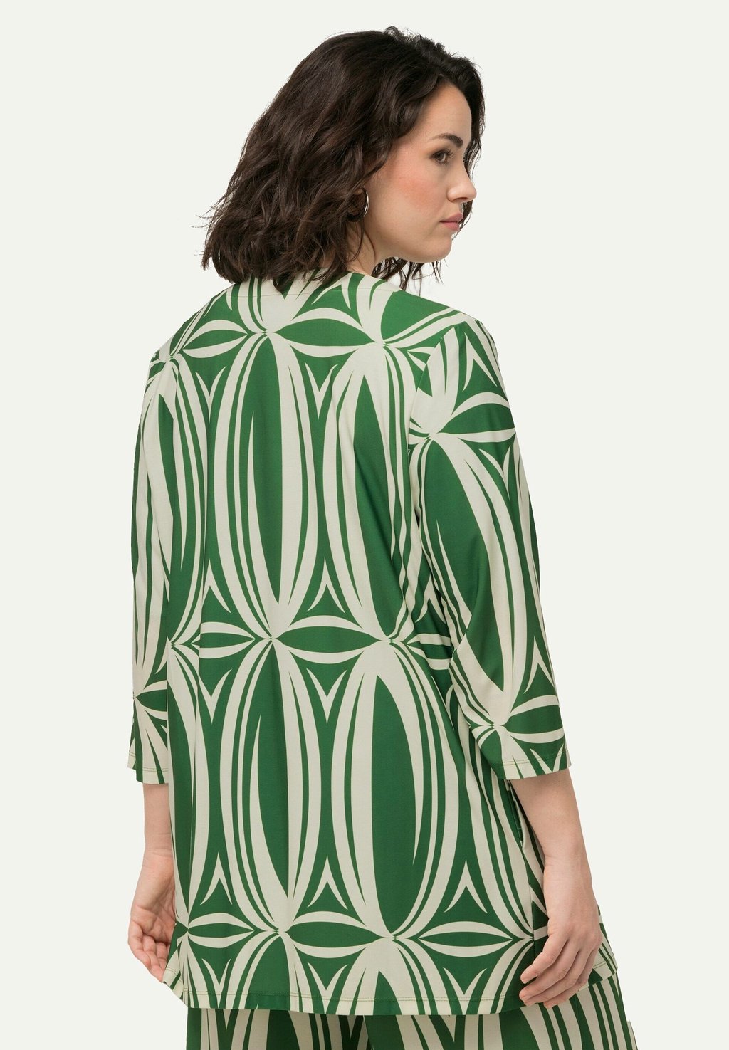 Легкая куртка Ulla Popken
Легкая куртка Ulla Popken