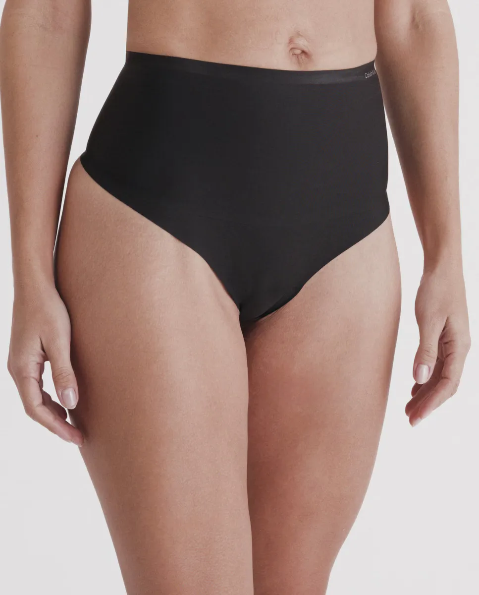 SECOND SKIN SMOOTHING Стринги высокой формы Calvin Klein, чёрный
SECOND SKIN SMOOTHING Стринги высокой формы Calvin Klein, чёрный