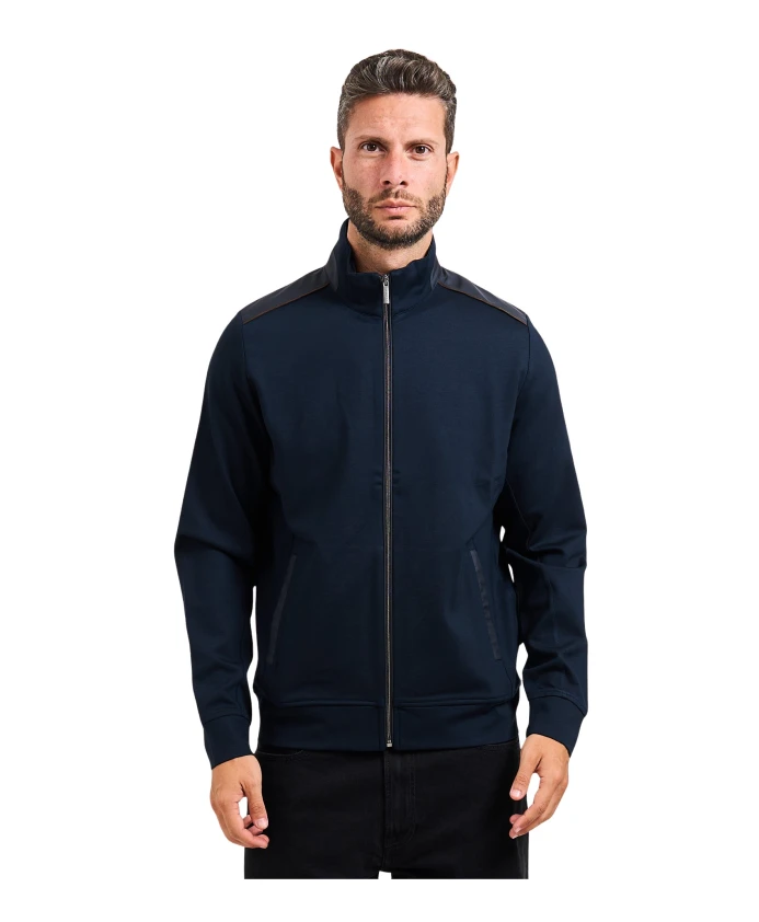 Синий свитер с высоким воротником и карманами на молнии. Bugatti, синий
Синий свитер с высоким воротником и карманами на молнии. Bugatti, синий