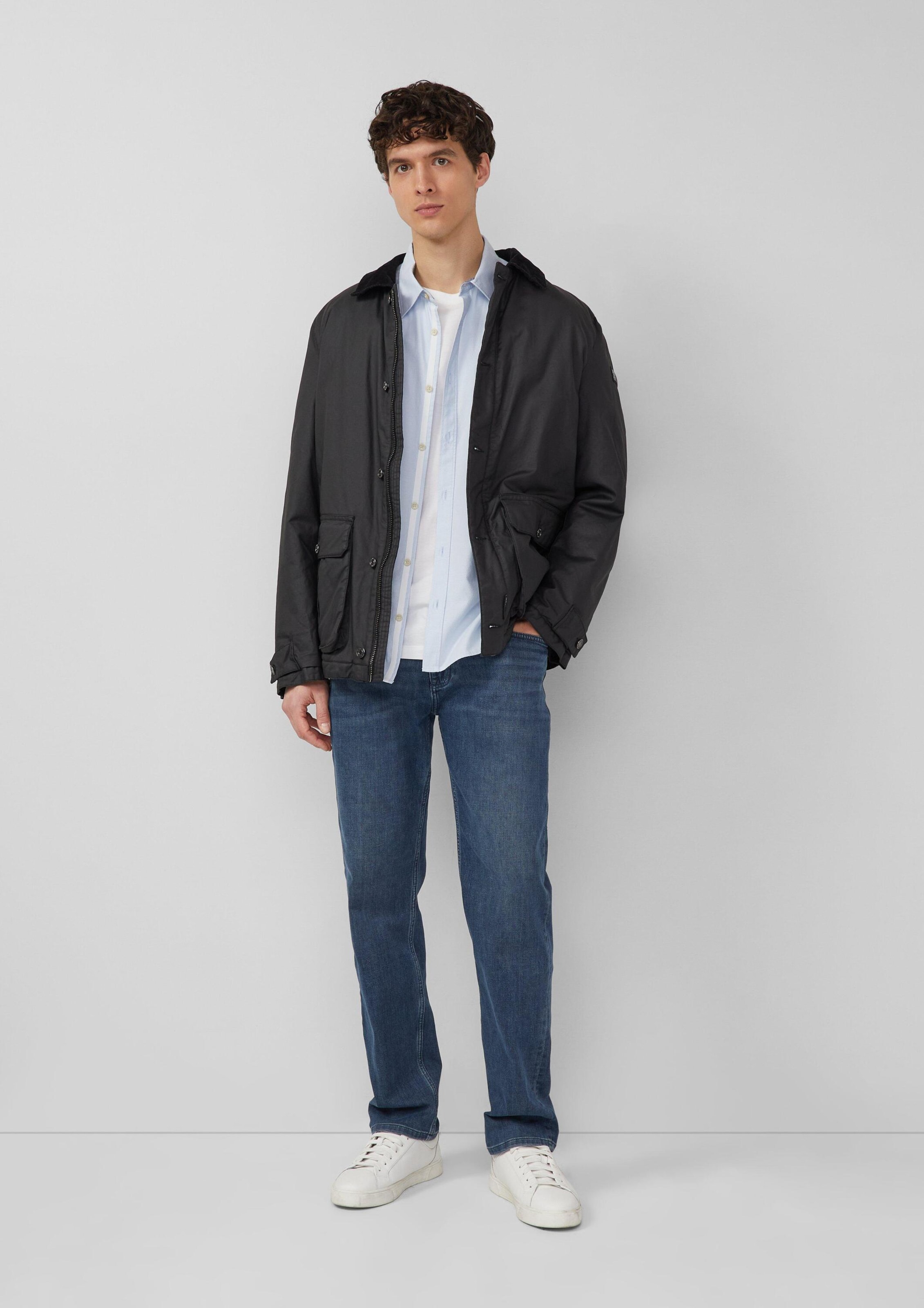 s.Oliver Рубашка на пуговицах светлого голубого цвета Regular fit
s.Oliver Рубашка на пуговицах светлого голубого цвета Regular fit