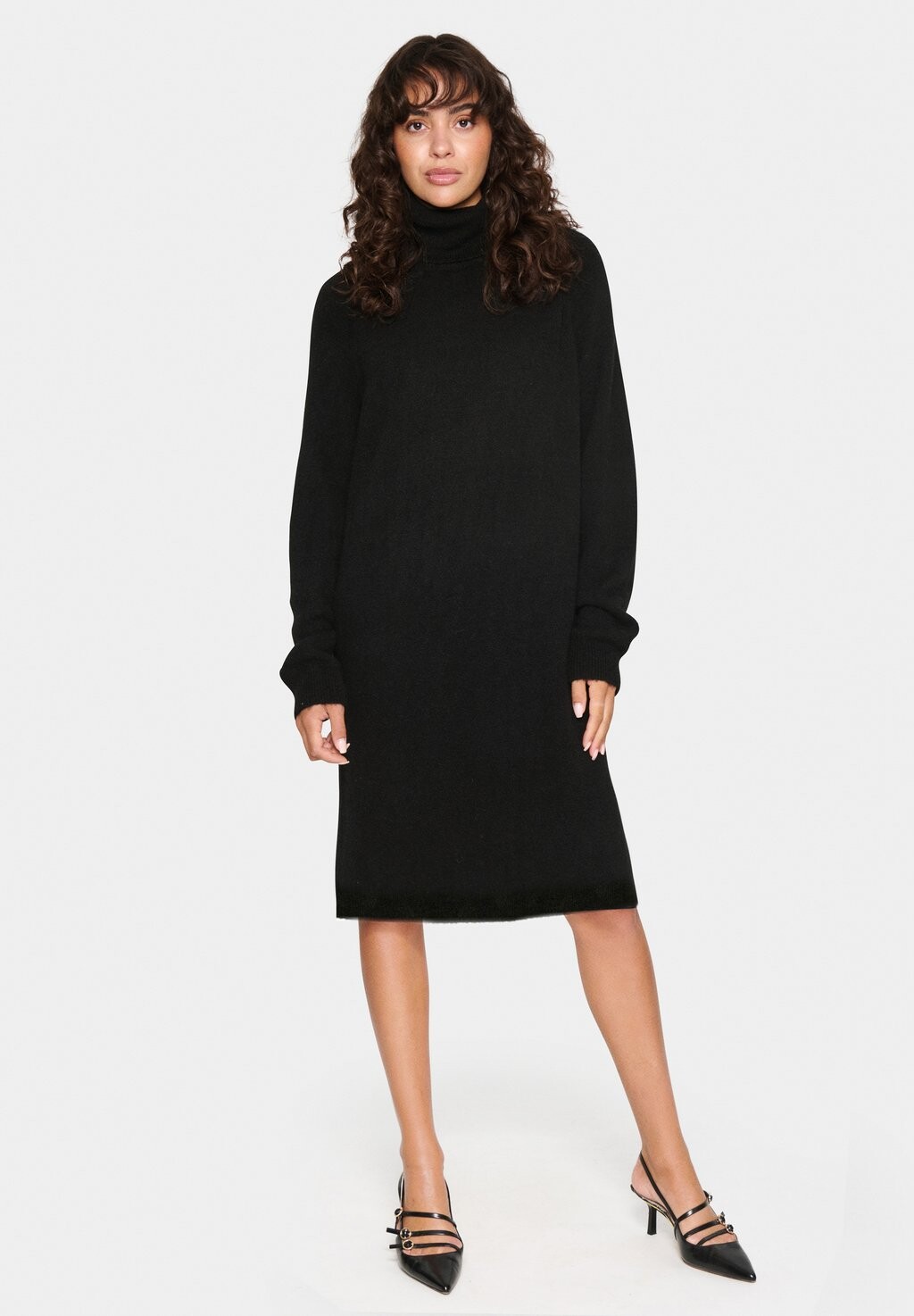 Платье-джемпер GARBIE ROLLNECK Saint Tropez, черный
Платье-джемпер GARBIE ROLLNECK Saint Tropez, черный