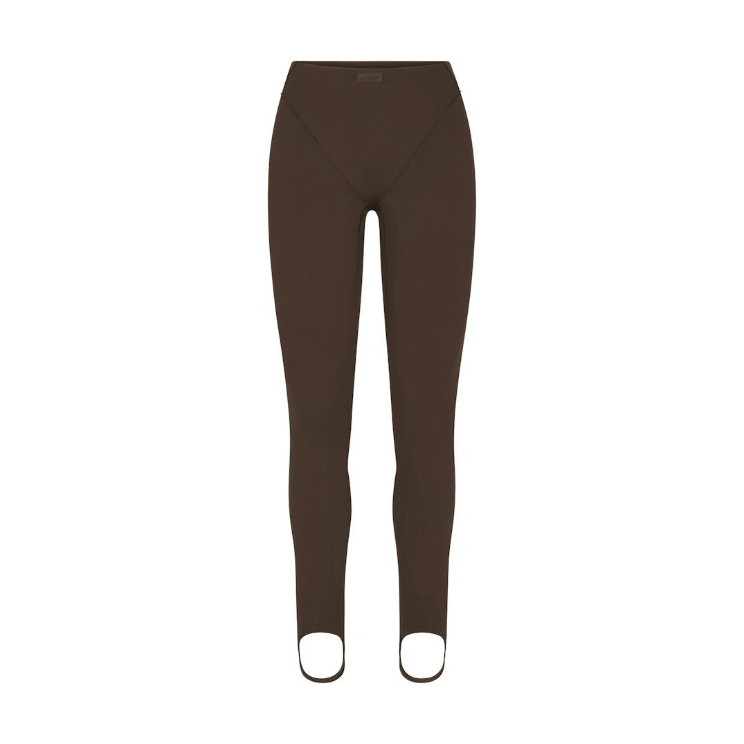 Леггинсы Nike x SKIMS Matte V Line Stirrup, темно-коричневый
Леггинсы Nike x SKIMS Matte V Line Stirrup, темно-коричневый