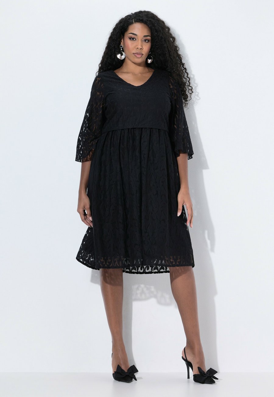 Платье Ulla Popken MIDI, Black
Платье Ulla Popken MIDI, Black