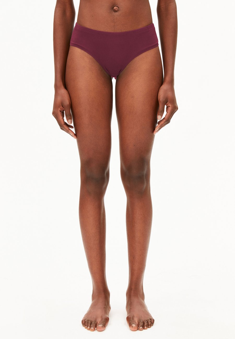 Брифы ARMEDANGELS EIRAA, Cranberry Juice/Red
Брифы ARMEDANGELS EIRAA, Cranberry Juice/Red