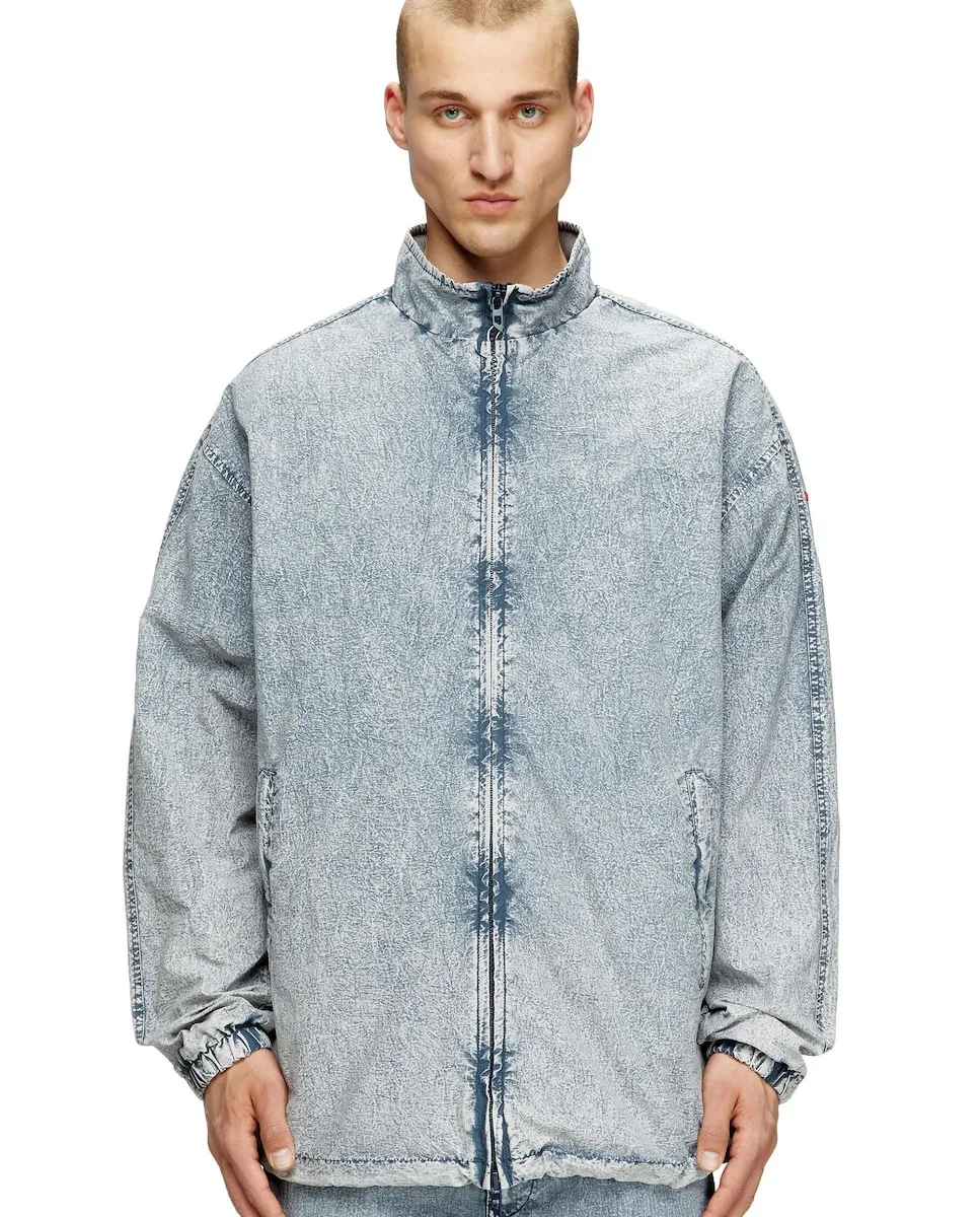 Кожаная куртка DIESEL мужская на молнии Diesel, темно-синий
Кожаная куртка DIESEL мужская на молнии Diesel, темно-синий