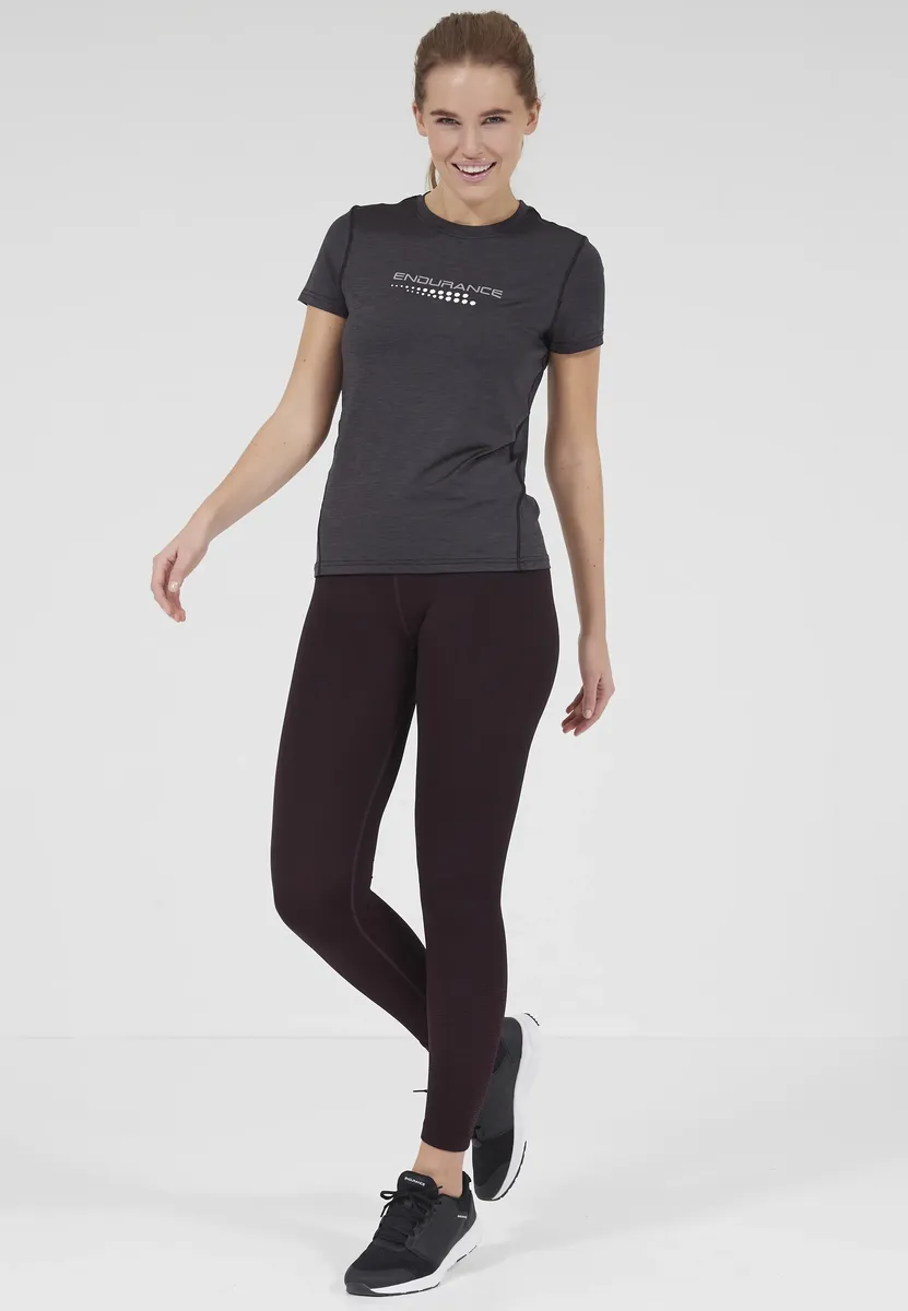 Функциональная рубашка ENDURANCE "SHELIA ACTIV LIGHT" с повышенной воздухопроницаемостью, цвет Schwarz-Meliert
Функциональная рубашка ENDURANCE "SHELIA ACTIV LIGHT" с повышенной воздухопроницаемостью, цвет Schwarz-Meliert